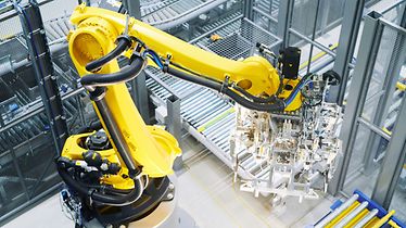 Depalletising Robot at Schaeffler