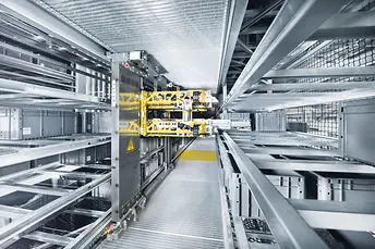 Shuttle raktári inga jármű - Stockmann