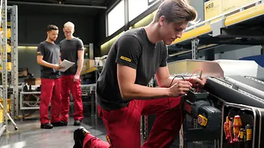 Karrier az SSI SCHÄFER-nél