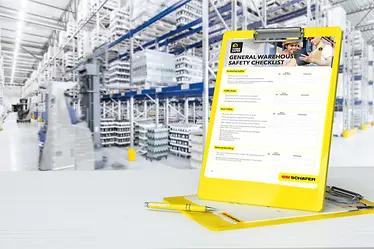 Lista kontrolna dotycząca bezpieczeństwa w magazynie zdjęcie do użytku na