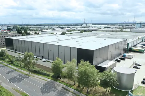 Offergeld widok zewnętrzny, dron, magazyn