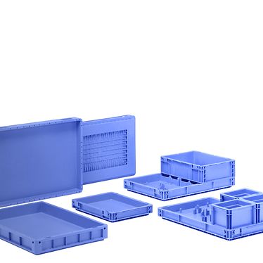 Trays with partition