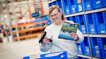 R3000 orderpicking 02.jpg