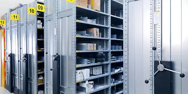 Leichtlastverschieberegal teilautomatisiert.jpg