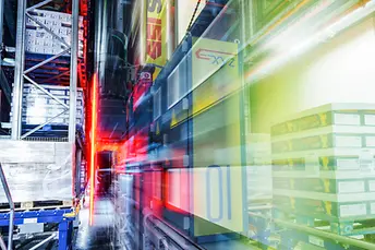 Hochregallager in Regalbediengerät Exyz