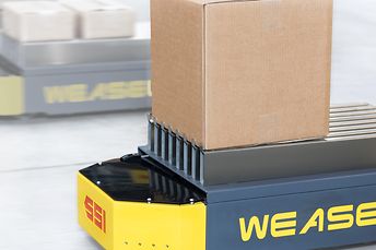 Transport_automated_guided_vehicle_weasel_carton_6980x3035