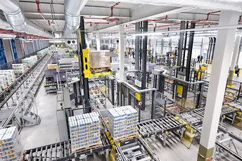 Áruátvétel a svéd Coop elosztóközpontban