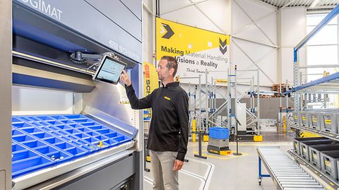 MNQUIJEN.NL-SSI SCHAFER BV T&E Center-HR--10.jpg