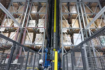 Raktári állvány megelőző karbantartása