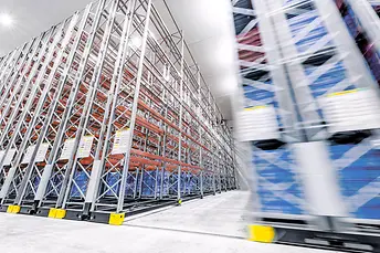 Rack in Motion Verschieberegale