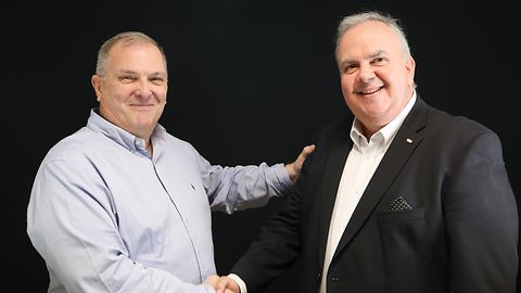 SSI SCHAEFER_PHOTO changement de direction avec logo