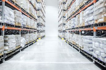 07_ABU_mobile-pallet-racks_aisle2