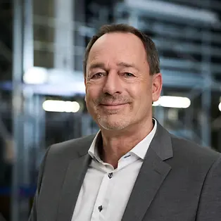 09-Elmar-Issing-1874